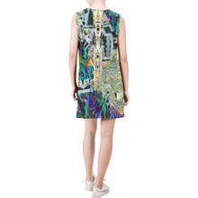 Load image into Gallery viewer, 1kopiekopie Sleeveless Round Neck Shift Dress (Model D51)